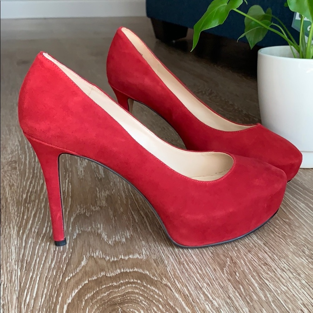 Nine West Quabree Platform Pumps